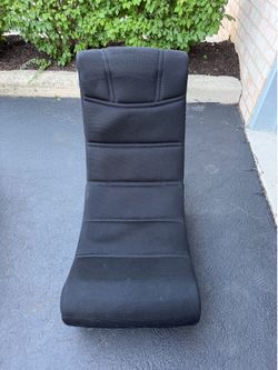 🎮 Gaming Floor Chair with Built-in Speakers – $60 OBO