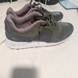 Nike Air Pegasus Size 10.5