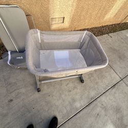 Unilove HugMe Plus Baby Bassinet / Portable Crib – Clean & Complete