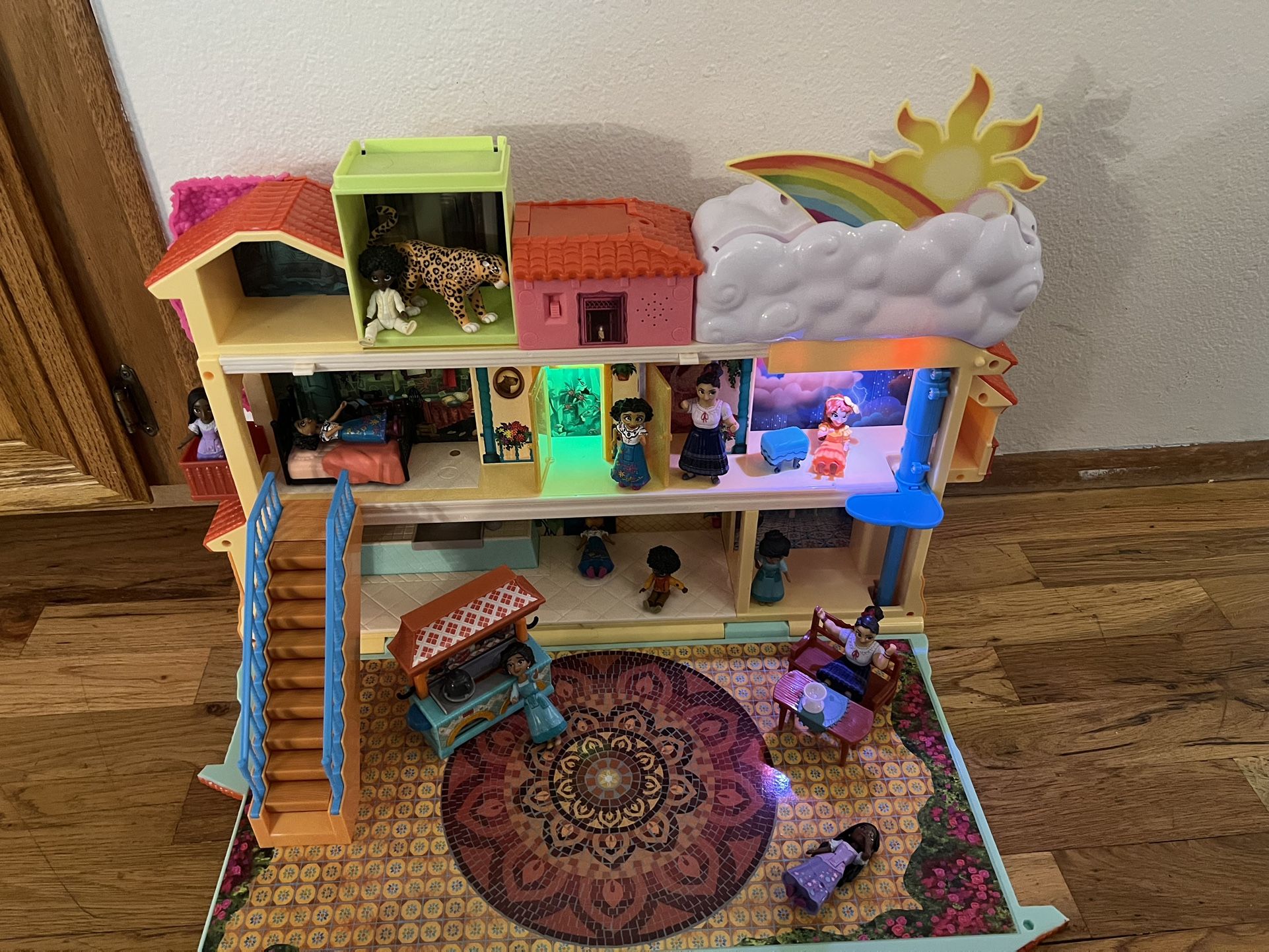 Encanto Doll House