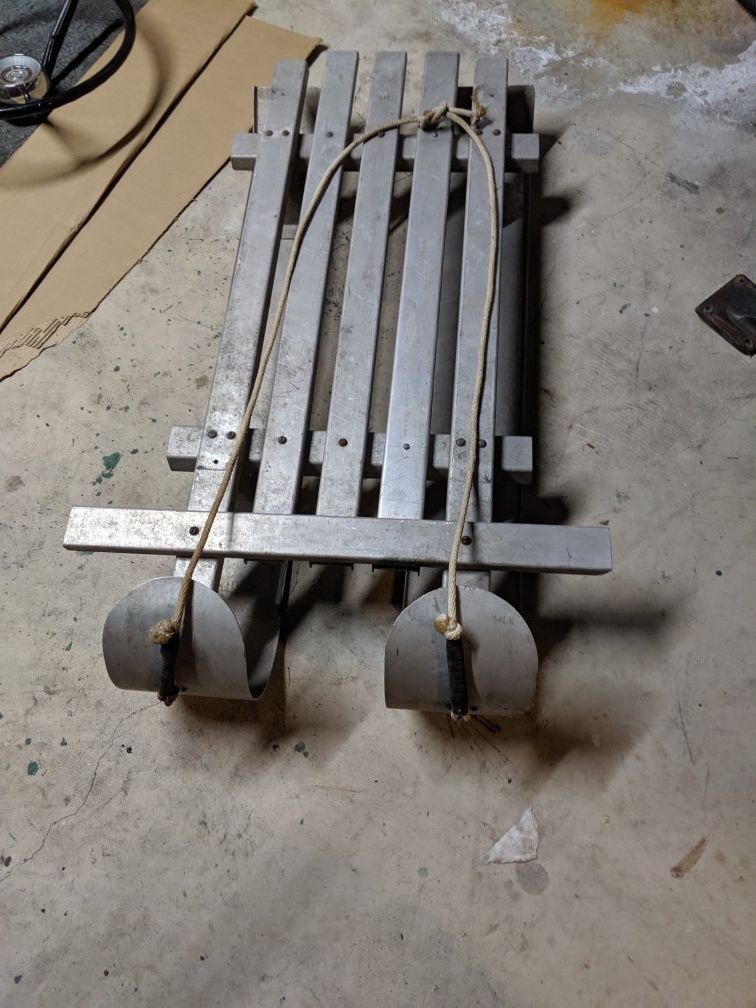 Aluminum ice fishing sled