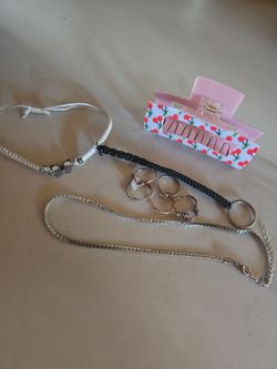 Jewlery items - costume