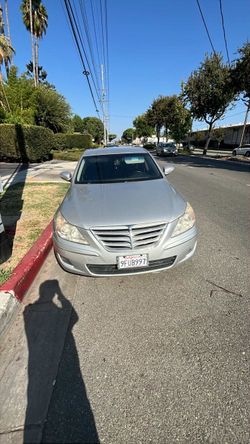 Hyundai Génesis sedan 3.8L V 6