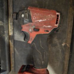 Milwaukee  Impact Drill