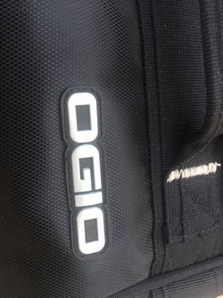OGIO Pull-Through Travel Bag - Dark/All