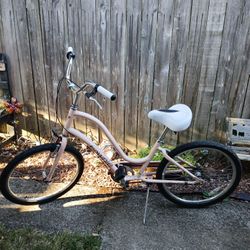 Woman's Bike 
