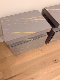 End table
