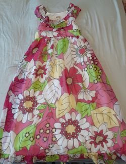 Girls long floral spring dress. Size 7/8.