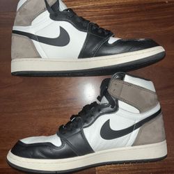 Nike Air Jordan 1 Dark Mocha Men’s Size US11 - OG Box Used