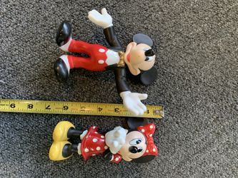 Mickey & Minnie figurines
