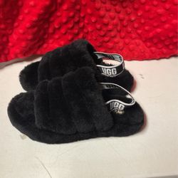 Kids Size 1 Ugg Slides