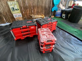 **NEW MILWAUKEE PACKOUT MODULAR STORAGE SYSTEM**