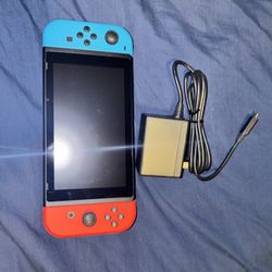 Nintendo Switch (Excellent Condition) – Original Charger Included, No Dock