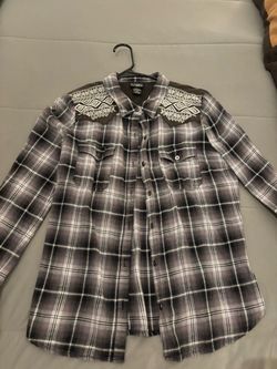 Ladies Plaid Flannel Button-Up Shirt
