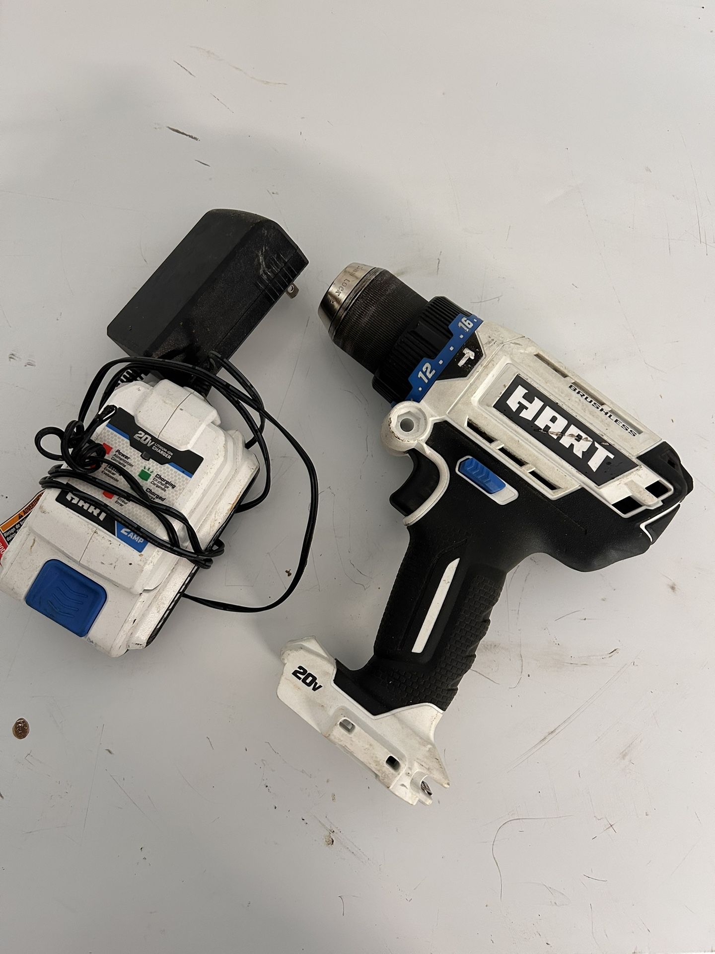 Hart 20v Hammer Drill w battery & Charger