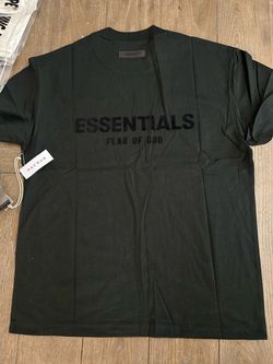 Medium FEAR OF GOD ESSENTIALS TEE - BLACK