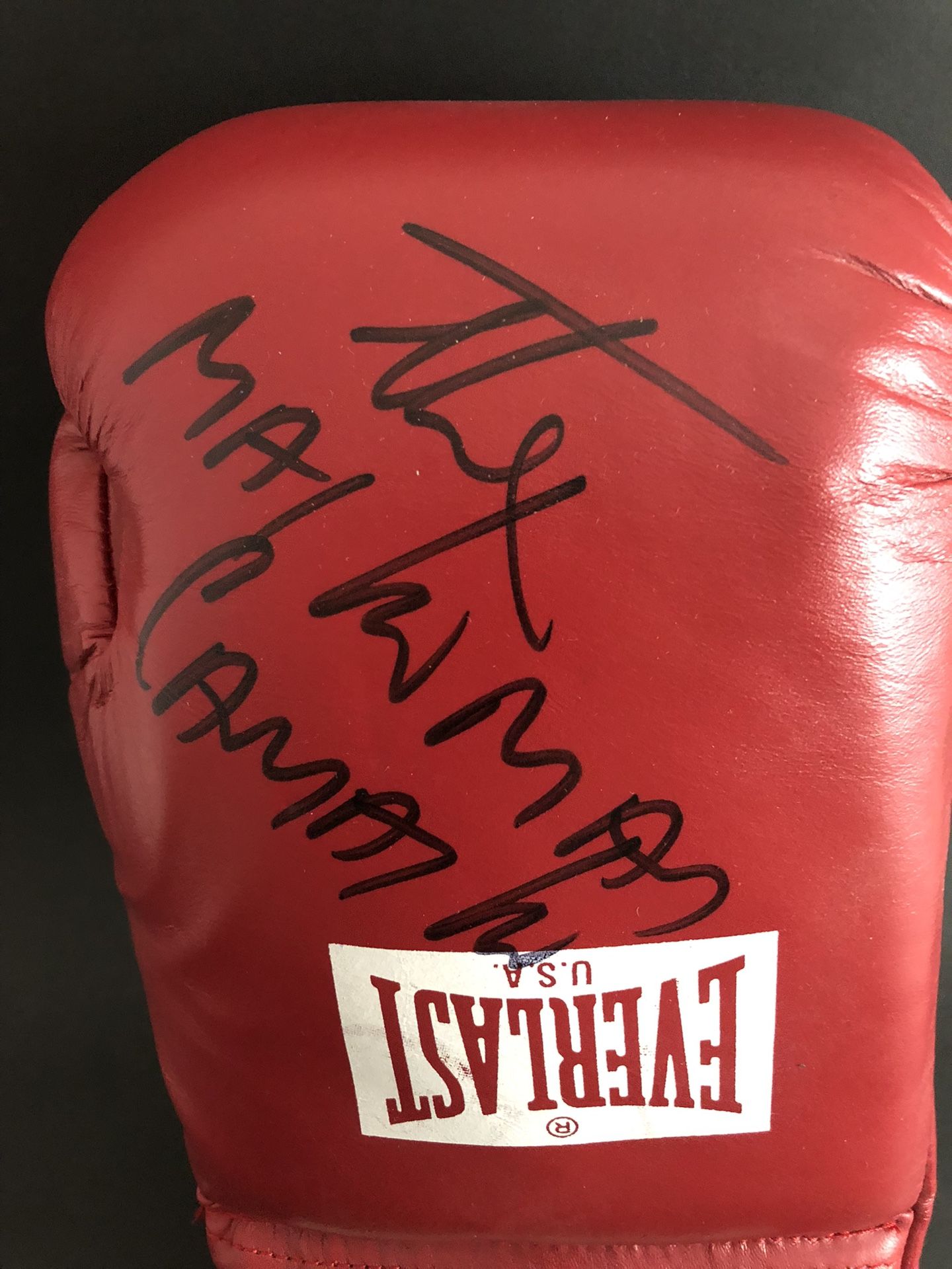 Hector Macho Camacho Autographed Everlast Boxing Glove