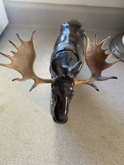 HERITAGE CHINA 1972 EZRA BROOKS LIQUOR BOTTLE MOOSE