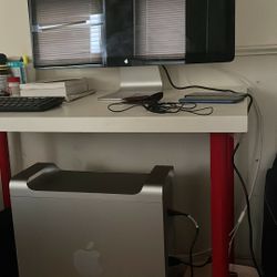 Mac Pro(2010) PC With Display