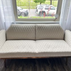 Light beige Futon 
