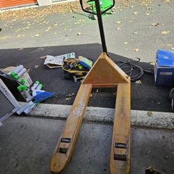  Pallet Truck - Standard Fork, 48 x 27"