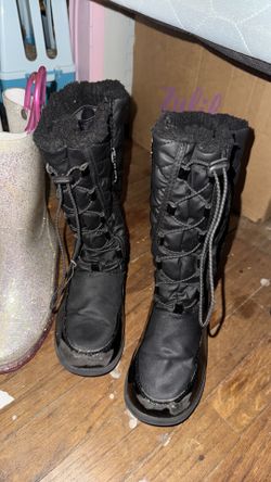 Girls boots