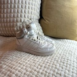 shoes!  Nike!Adidas! $15