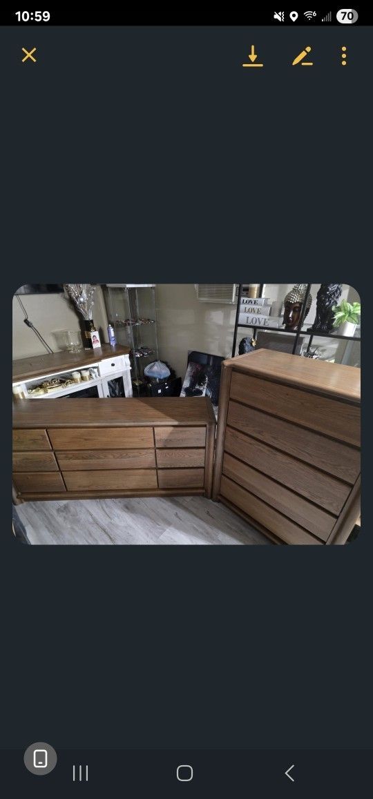 Nice Dresser , Set