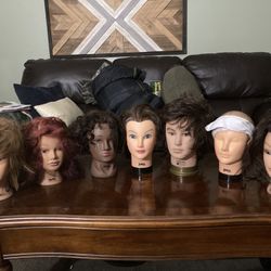 7 training mannequins heads