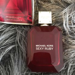 Michael Kors Sexy Ruby Eau De Parfum Spray 3.4 Fl/100 ML