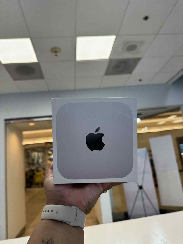 Apple Mac Mini M4 Chip - Pay $5 today and the rest later!!