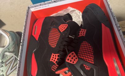 9.5 Thunder 4s Red 300 OBO