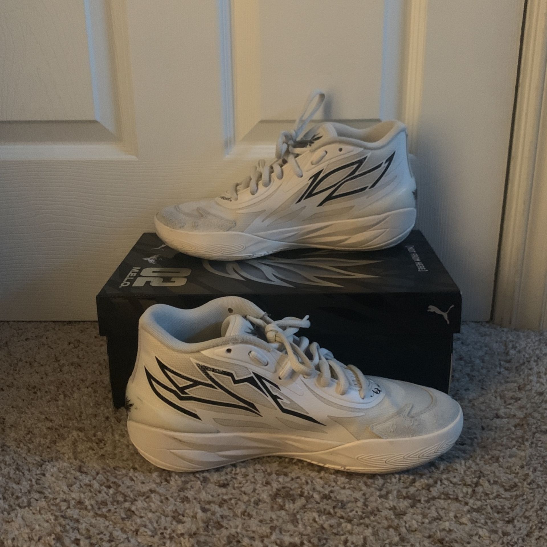 Basketball Shoes Melos V.2 Size 9