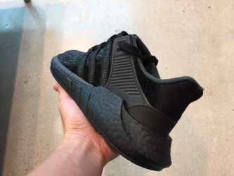 Triple black Adidas EQT Boost support