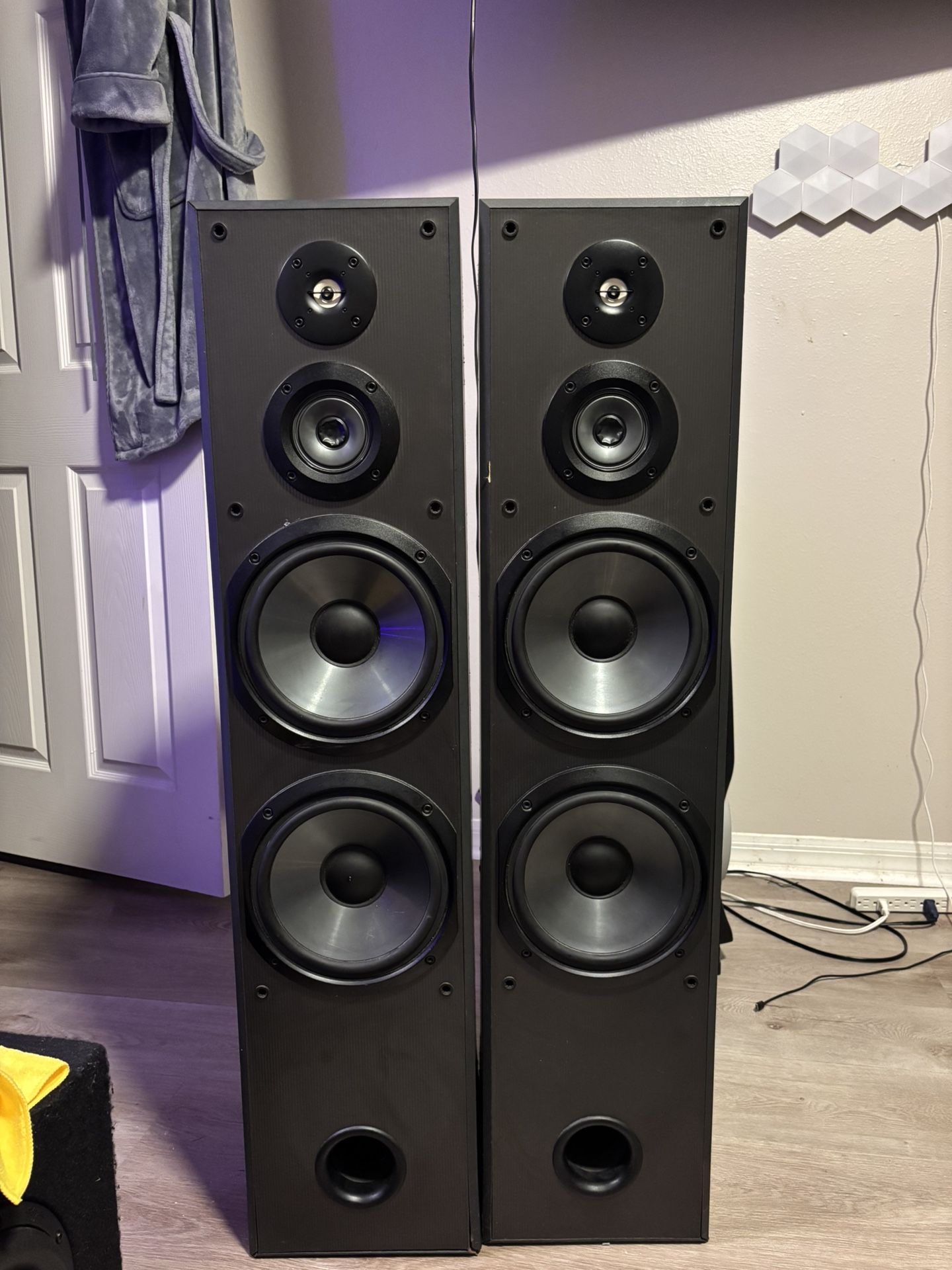 3ft 5inch Tower Speakers