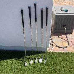 Golf irons 