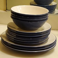 14 Piece Plate and Bowl Set