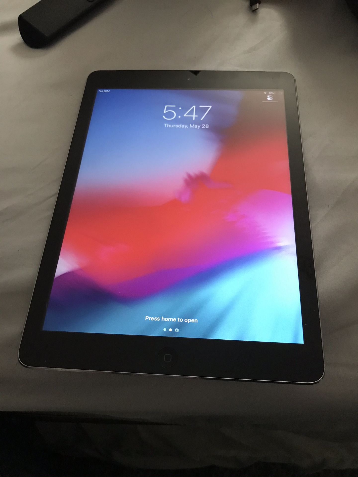 Apple iPad Air 16 GB UNLOCKED WiFi + Cellular