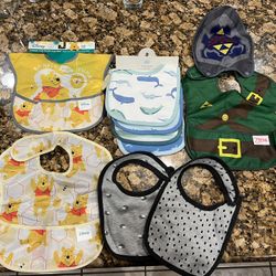 Brand New Baby Kid Toddler Bibs Bundle. Zelda And Winnie The Pooh