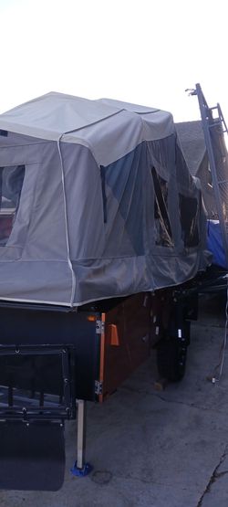 Overland camping trailer