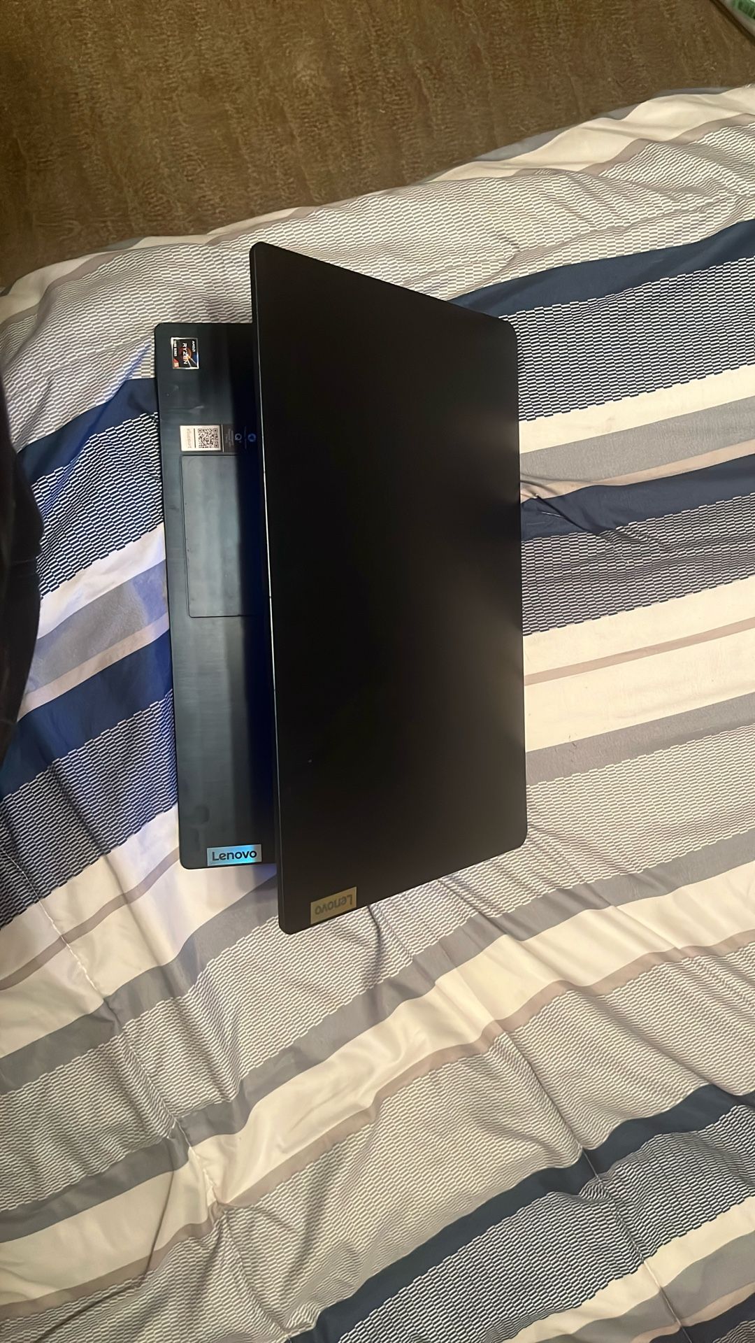 Lenovo IdeaPad Slim 3i 15.6" Laptop, Intel Core i3-N305, 8GB RAM, 256 SSD, Abyss Blue