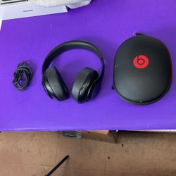 Beats Studio 2 Wireless Headphones – Model B0501 – Premium Sound