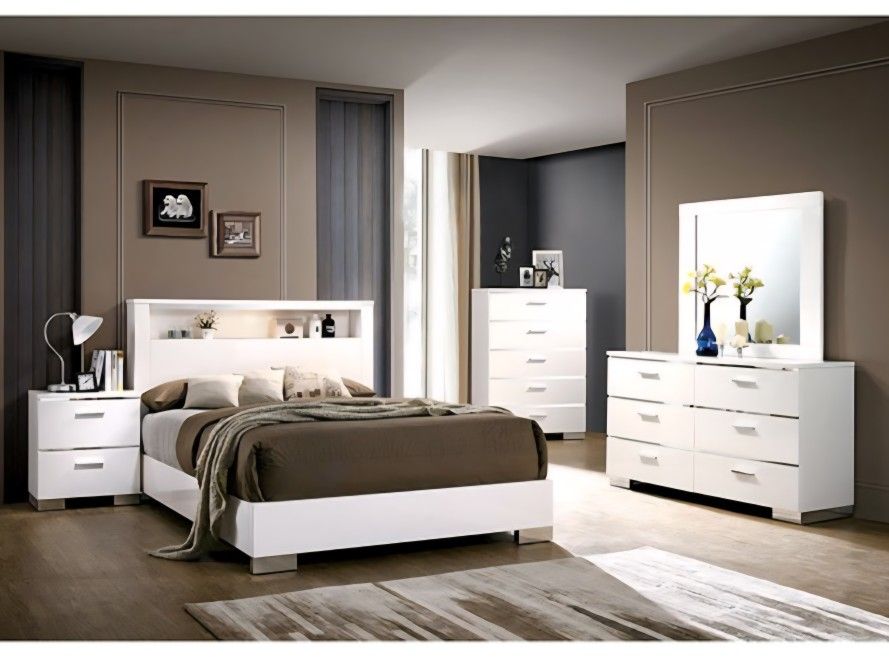 Bedroom Set 4 Pc White High Gloss Finish, New Especial Price