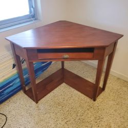 Corner Writing / Computer Desk