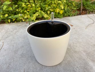 Self-Watering Planter Pot White