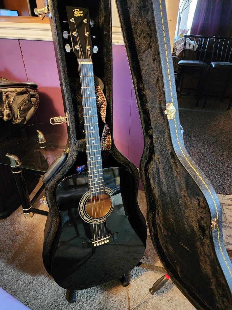 Rogue Dreadnought with Case, Stand, Strap, and Pick Holder