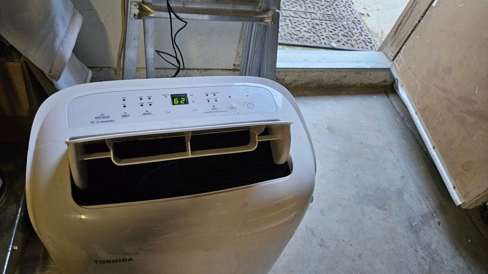 Toshiba Room AC unit