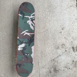 2 Skateboards 