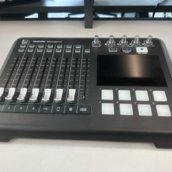 TASCAM Mixcast 4 - Digital Podcast Mixer