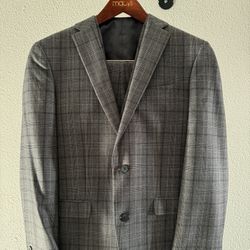 Bar III Suit 